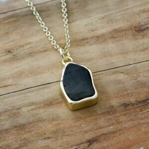 Wild Abandon Stone Fleck Necklace - Labradorite